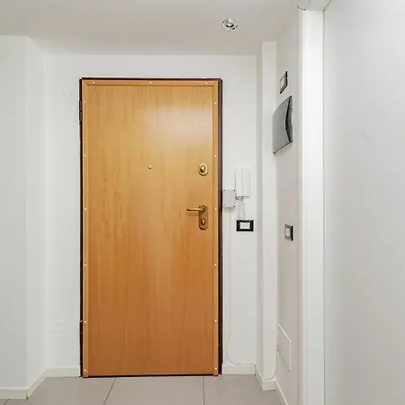 Xenia - Quiet And Cozy Two-room דירה *