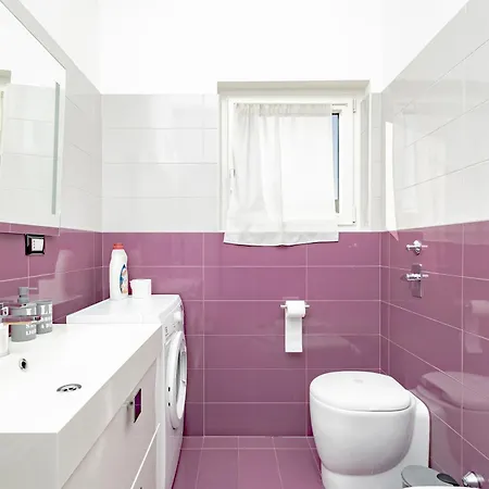 דירה Xenia - Quiet And Cozy Two-room מילאנו