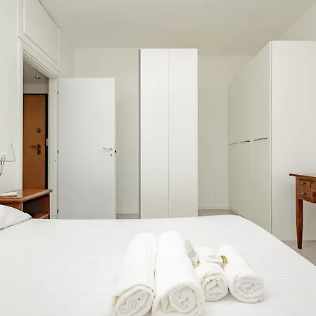 Xenia - Quiet And Cozy Two-room Milan